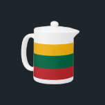 Theepot met vlag van Litouwen<br><div class="desc">Voeg een vleugje Litouwse trots toe aan je theetijd met deze prachtig ontworpen theepot met de vlag van Litouwen! Deze theepot is met precisie gemaakt en toont trots de gedurfde gele, groene en rode strepen van de Litouwse vlag, waardoor zowel stijl als erfgoed aan uw tafel worden gebracht. De levendige...</div>