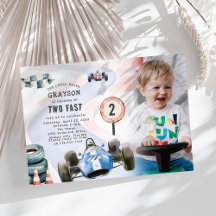 Thema kinderraceauto 2e verjaardagsfeestje foto