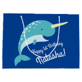 Thema Narwhals Ocean Cute 1st Birthday Groot Cadeauzakje (Achterkant)