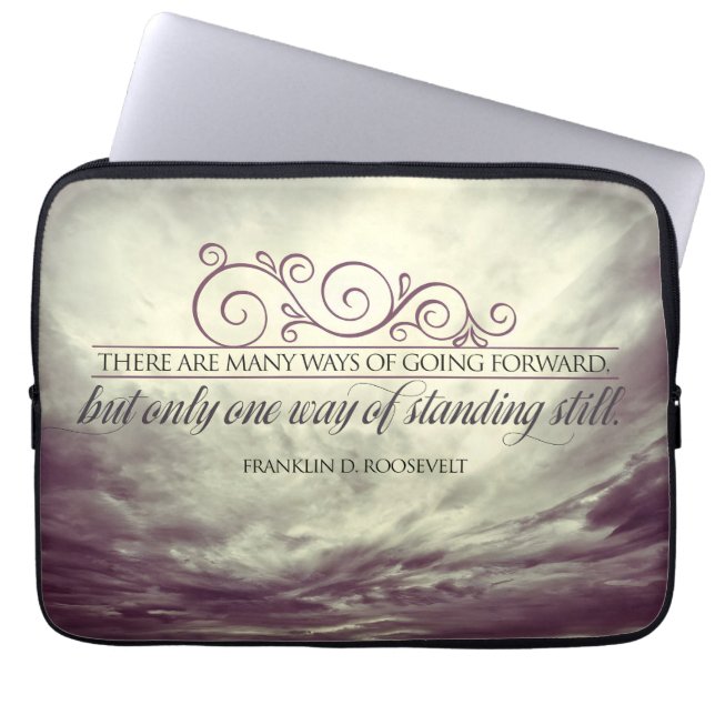 Theodore Roosevelt Inspirerend quote "Standing" Laptop Sleeve (Voorkant)