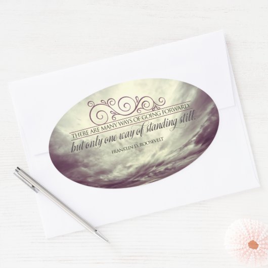 Theodore Roosevelt Inspirerend quote "Standing" Ovale Sticker (Envelop)