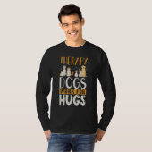 Therapy Dog Design - Therapy Dogs Work For Hugs T-shirt (Voorkant volledig)