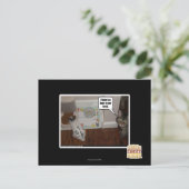 There's a hare in my food. briefkaart (Staand voorkant)