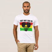 They Not Like Us AfroWoman Black History Supporter T-shirt (Voorkant volledig)