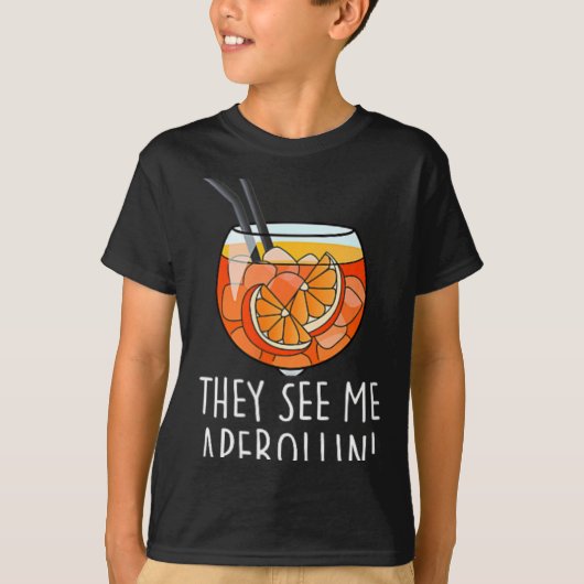 They See Me Aperollin' X New Holy Aperoli Club Edi T-shirt (Voorkant)