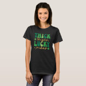 Thick Thighs Lucky Vibes Shamrock Irish St Patrick T-shirt (Voorkant volledig)