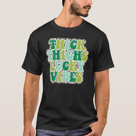 Thick Thighs Lucky Vibes St Patrick's Day leopard  T-shirt (Voorkant)