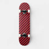 Thin Black and Red Diagonal Stripes Persoonlijk Skateboard (Voorkant)
