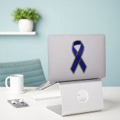 Thin Blue Line Ribbon Sticker (Laptop op bureau)