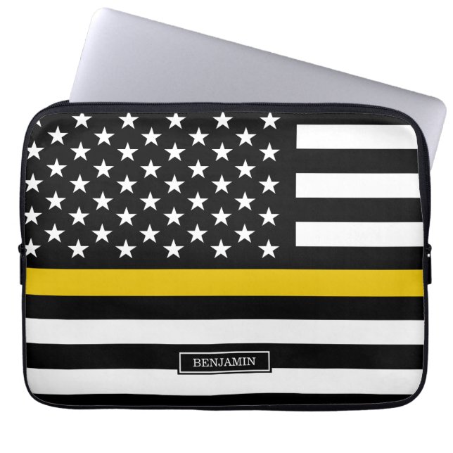 Thin Gold Line American Flag Dispatcher Laptop Sleeve (Voorkant)