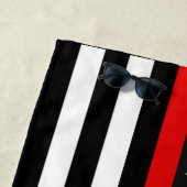 Thin Red Line American Flag Strandlaken (In situ)