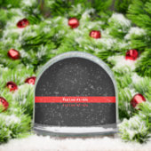 Thin Red Line Symbolic Memorial with text on a Sneeuwbol (Kerstmis)
