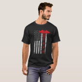 Thin Red Line USA US Flag Heartbeat Pride Nurse T T-shirt (Voorkant volledig)