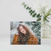 Thin Script-afstuderen De datum opslaan Briefkaart (Staand voorkant)