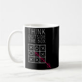 Think Outside The Box _ Tic Tac Toe _ Funny Sy Ner Koffiemok (Links)