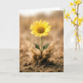 Thinking of You Yellow Daisy Bursting Out of Dirt Kaart (Gele Bloem)