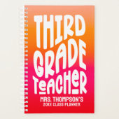 Third Grade Teacher Orange Red Ombre Planner (Voorkant)