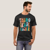 Third Grade Teacher Retro Groovy 3rd Grade Teachin T-shirt (Voorkant volledig)