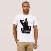 This Black Cat Belongs to [Name] – Personalized T-shirt (Voorkant volledig)