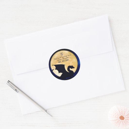 This Book Belongs To A Book Dragon Personalized Ronde Sticker (Envelop)
