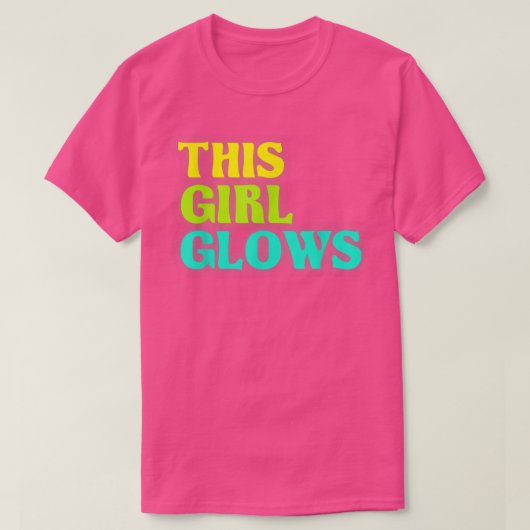 This Girl Glows 80's Retro Neon Party T-Shirt Cop (Design voorkant)