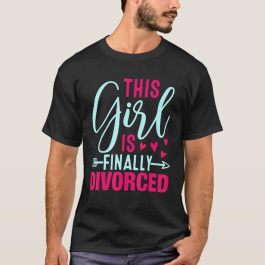 This Girl Is Finally Divorced  Divorce Party Women T-shirt (Voorkant)