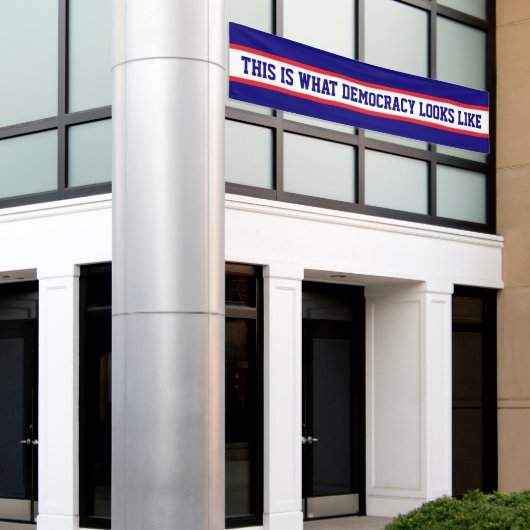 This is What Democracy Looks Like Protest Spandoek (Buitenkant Gebouw)