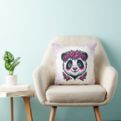 This smiling panda framed by pink roses blends exo kussen (Stoel)
