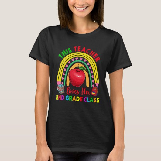 This Teacher Loves 2nd Grade Class Pencil Rainbow  T-shirt (Voorkant)