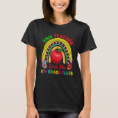 This Teacher Loves 6th Grade Class Pencil Rainbow  T-shirt (Voorkant)
