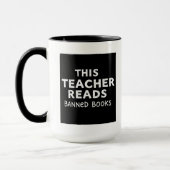 This Teacher Reads Banned Books Graphic Mok (Links)