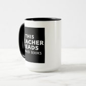 This Teacher Reads Banned Books Graphic Mok (Voorkant links)