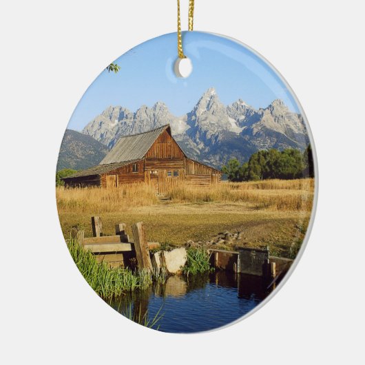 Thomas A. Moulton Barn Keramisch Ornament (Links)