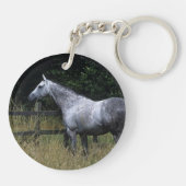 Thoroughbred Horse Standing by Fence Sleutelhanger (Achterkant)