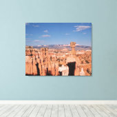 Thor's Hammer Canvas Afdruk (Insitu (Houten vloer))