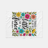 Though She Be But Little She Is Fierce Quote Flora Fleece Deken (Voorkant (Horizontaal))