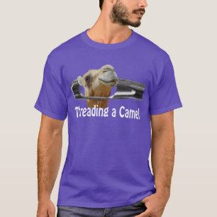 Threading Een kameel T-shirt