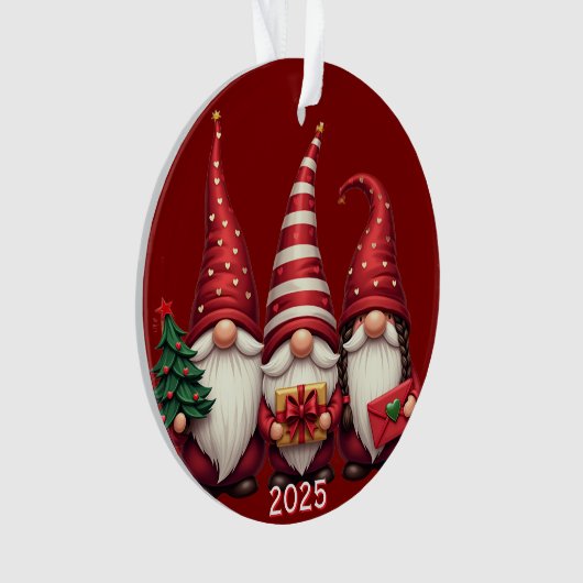 Three Gnomes 2025 Christmas Ornament (voorkant)