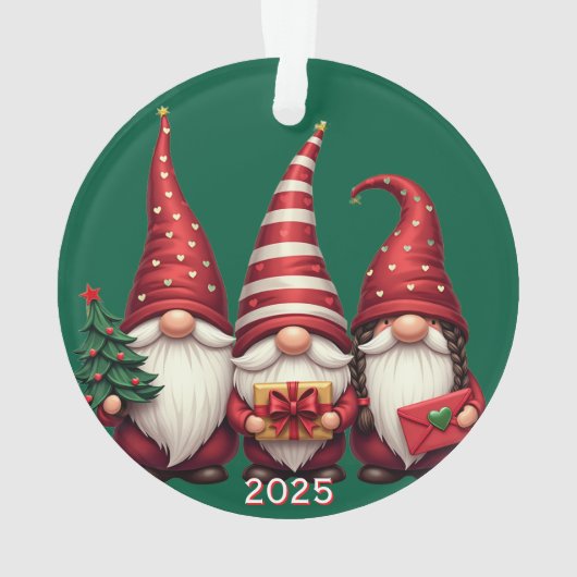 Three Gnomes 2025 Christmas  Ornament (achterkant)
