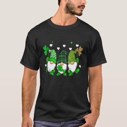 Three Gnomes Holding Shamrock Leopard Plaid St Pat T-shirt (Voorkant)