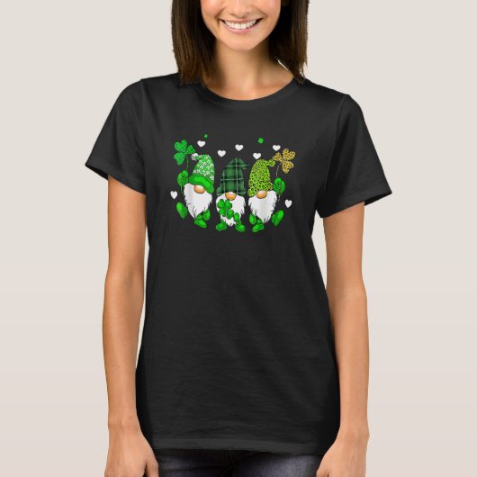 Three Gnomes Holding Shamrock Leopard Plaid St Pat T-shirt (Voorkant)