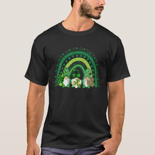 Three Gnomes Holding Shamrock Leopard Plaid St Pat T-shirt (Voorkant)
