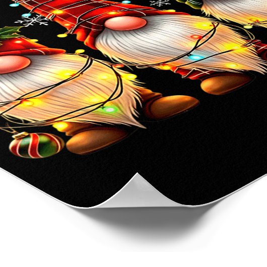 Three Gnomes Men Women Buffalo Plaid Red Christmas Poster (Hoek)