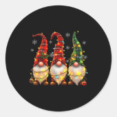 Three Gnomes Men Women Buffalo Plaid Red Christmas Ronde Sticker (Voorkant)
