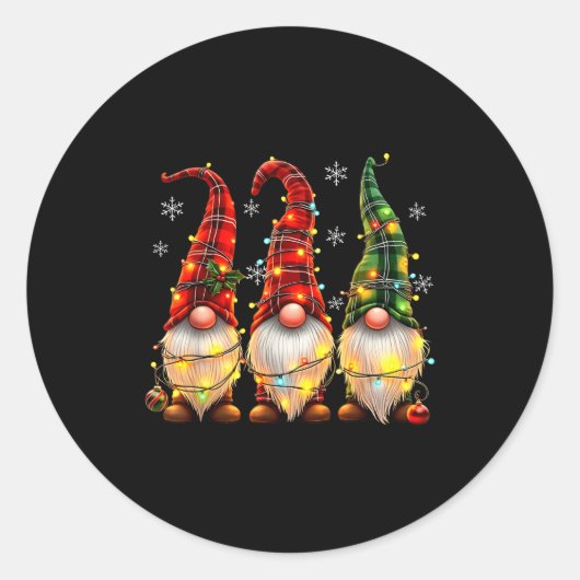 Three Gnomes Men Women Buffalo Plaid Red Christmas Ronde Sticker (Voorkant)