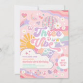 Three Is A Vibe Cloud Rainbow Sun 3rd Birthday Kaart (Voorkant)