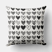 Throw Cushion - Black en White Hearts Kussen (Achterkant)