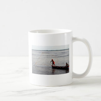Throwing Net, de Amazonerivier Koffiemok