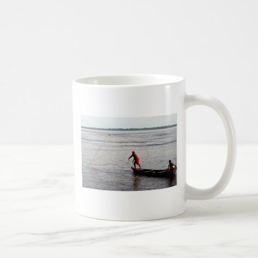 Throwing Net, de Amazonerivier Koffiemok (Rechts)