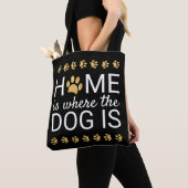 Thuis is het gebied waar de hond een gouden oliefi tote bag (Dichtbij)